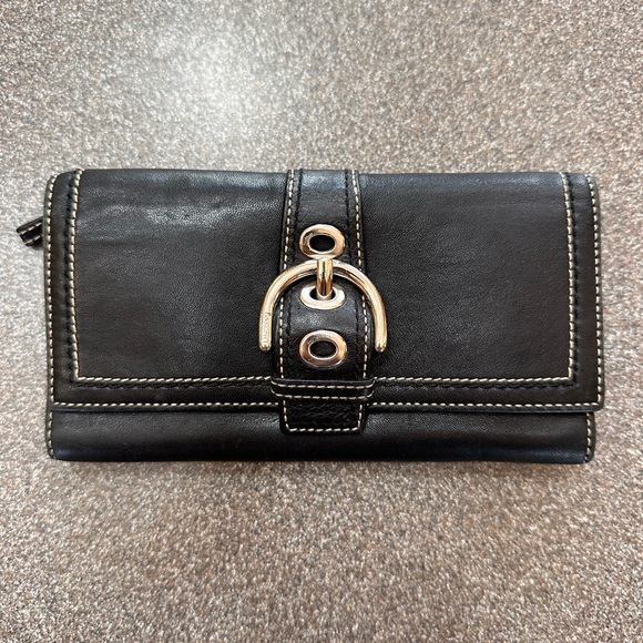 Vintage Coach black leather Soho Hampton Wallet/Billfold black buckle detail - Picture 1 of 12